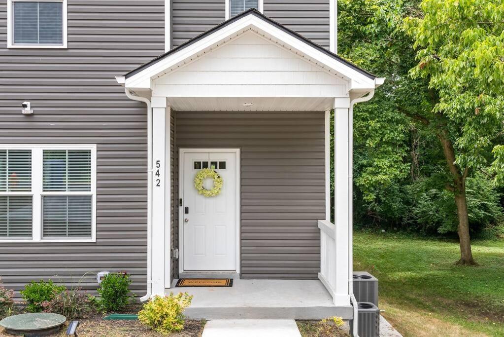 One-Of-A-Kind Smart, Cookie Themed Home For Up To 6 Clarksville Exterior photo